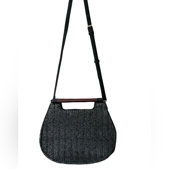 Handbag Republic Handbags - Handbag Republic Black Vegan Woven  Crossbody Removeable Strap Wood  Handles